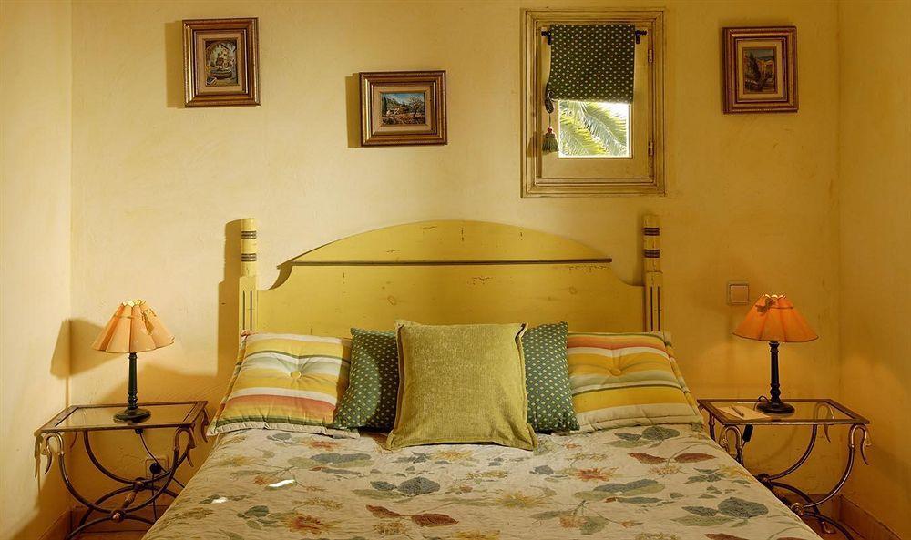 Hotel La Grande Bastide Σαιν-Πολ-ντε-Βανς Εξωτερικό φωτογραφία